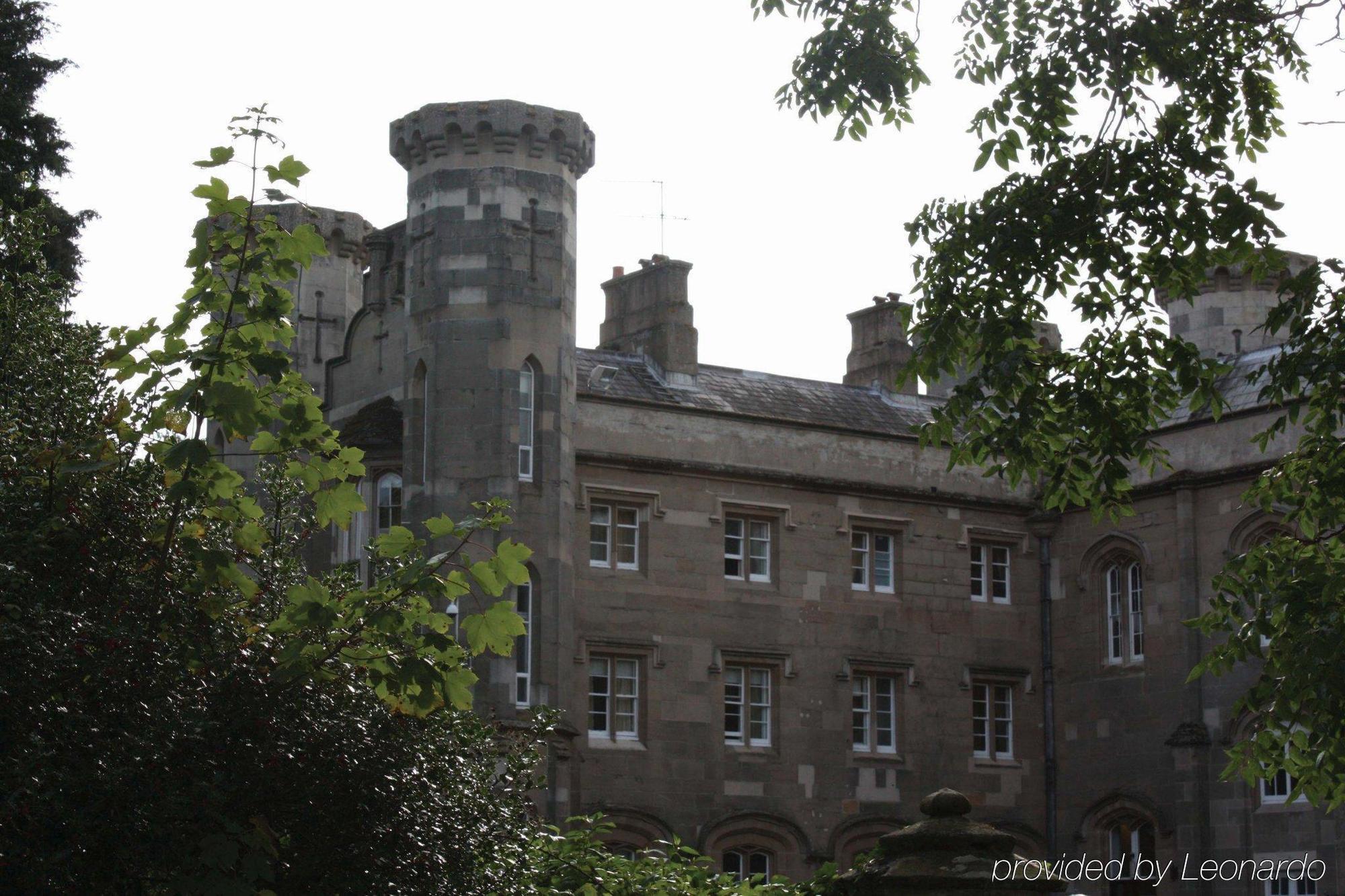 Studley Castle Hotell Eksteriør bilde